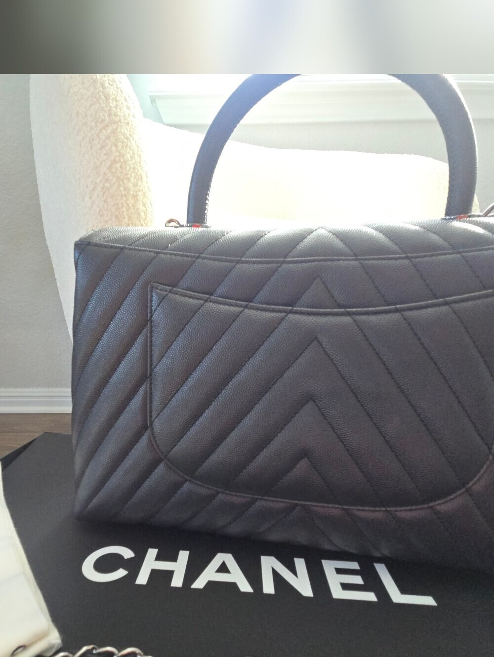 CHANEL Coco Handle Chevron Caviar Bag – Grayish Black - Picture 9 of 17